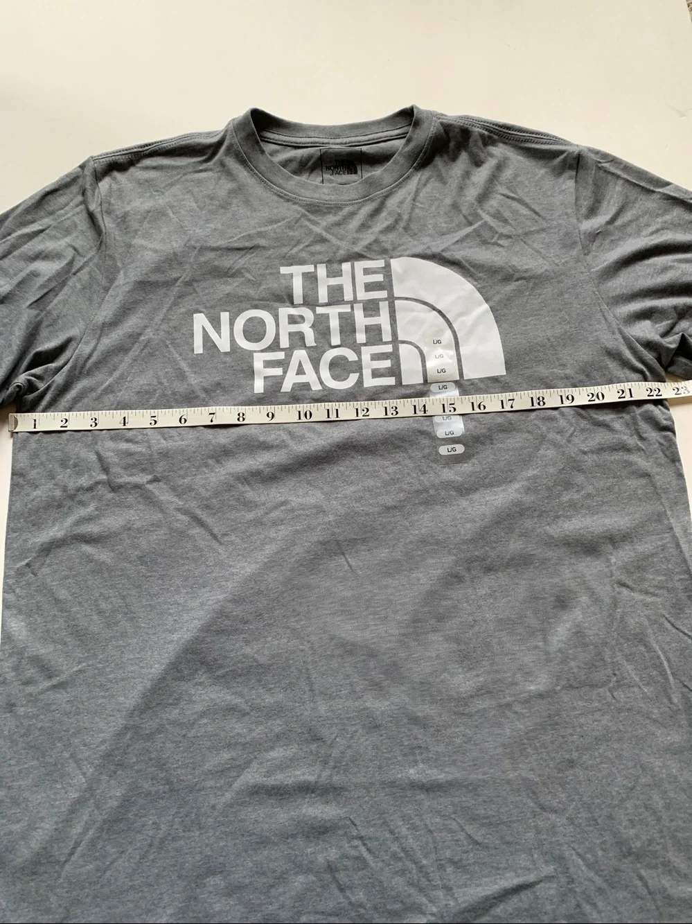 NWT TNF Half Dome Short Sleeve T-Shirt Men’s Size Large